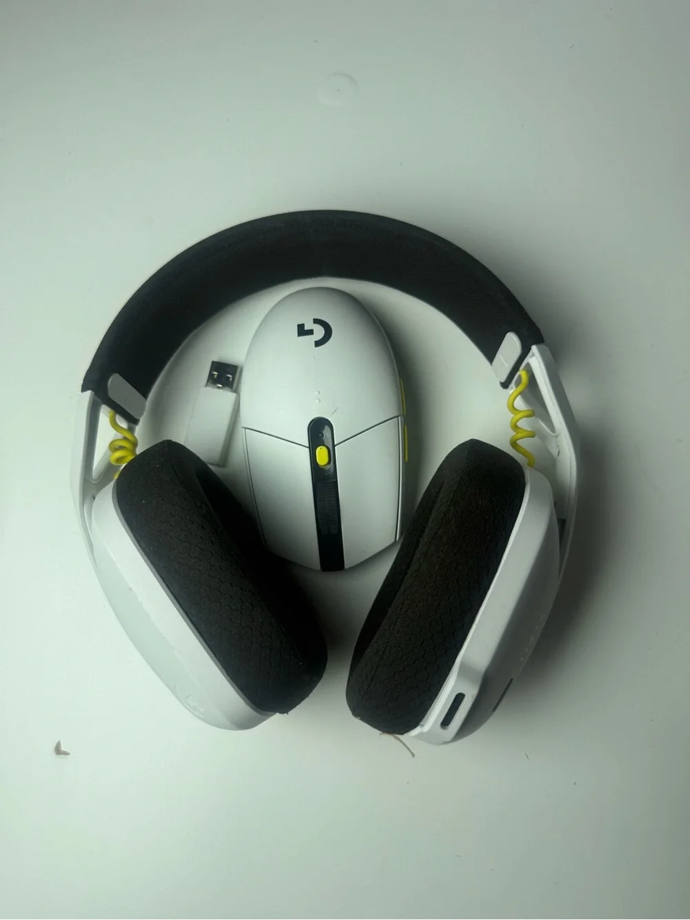 Logitech White and Yellow Wireless Gaming Headset with White Wireless Mouse